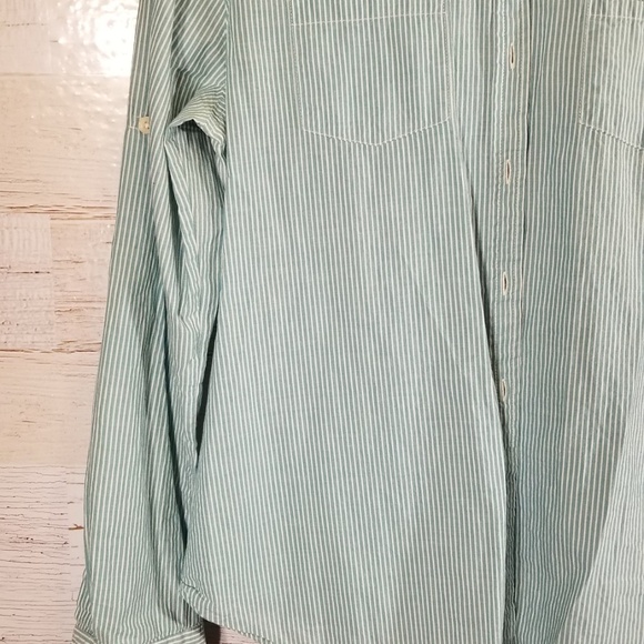 Mossimo Supply full button down blouse - Picture 3 of 8